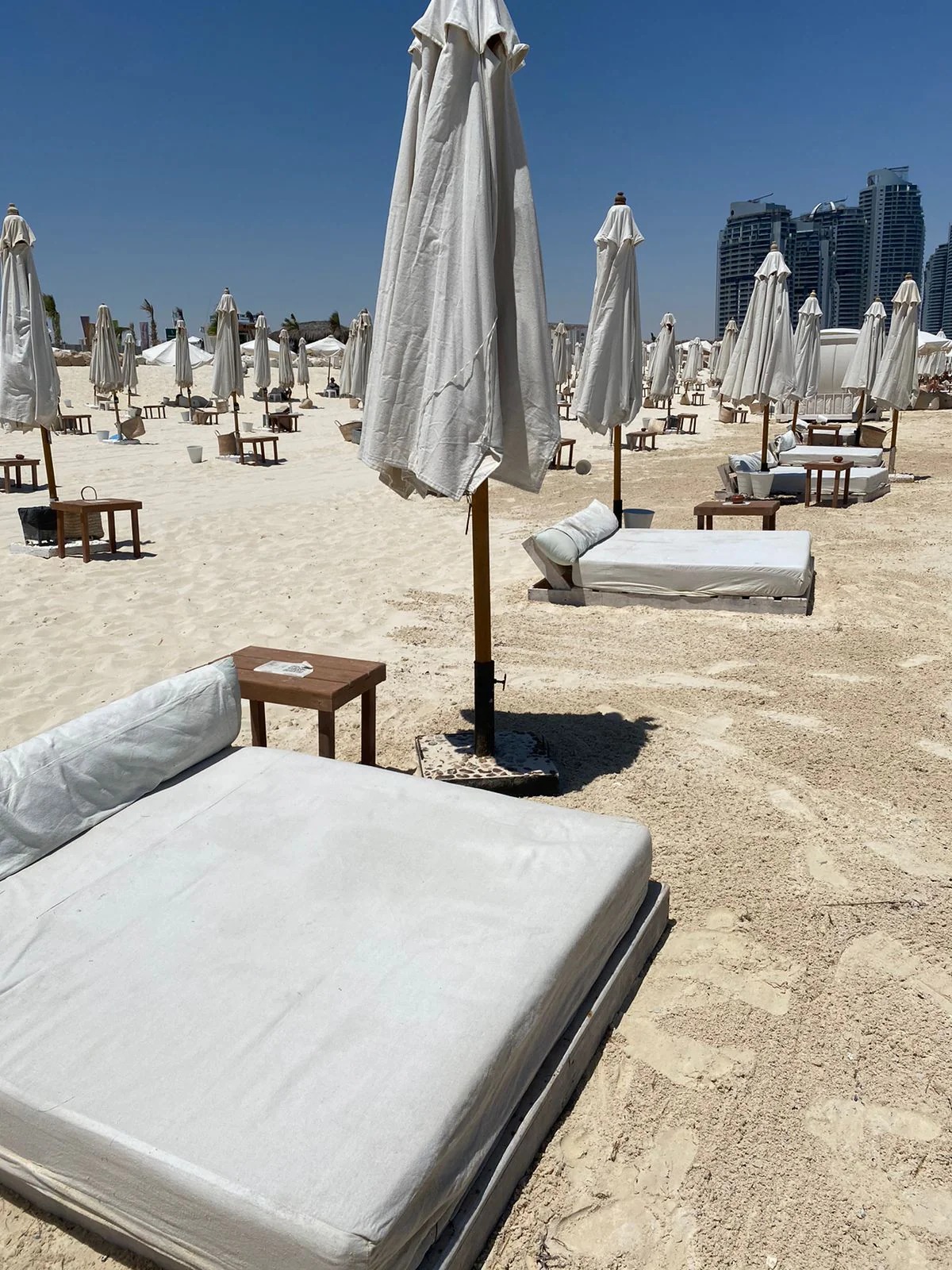 Karl sunbeds area