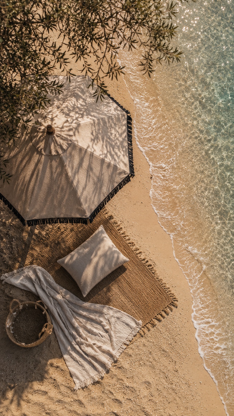 Top-view villa kiks beach styling by the sea